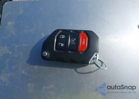 2021 Jeep Gladiator Willys 4X4 z USA, uszkodzony, nr VIN 1C6HJTAG2ML566170